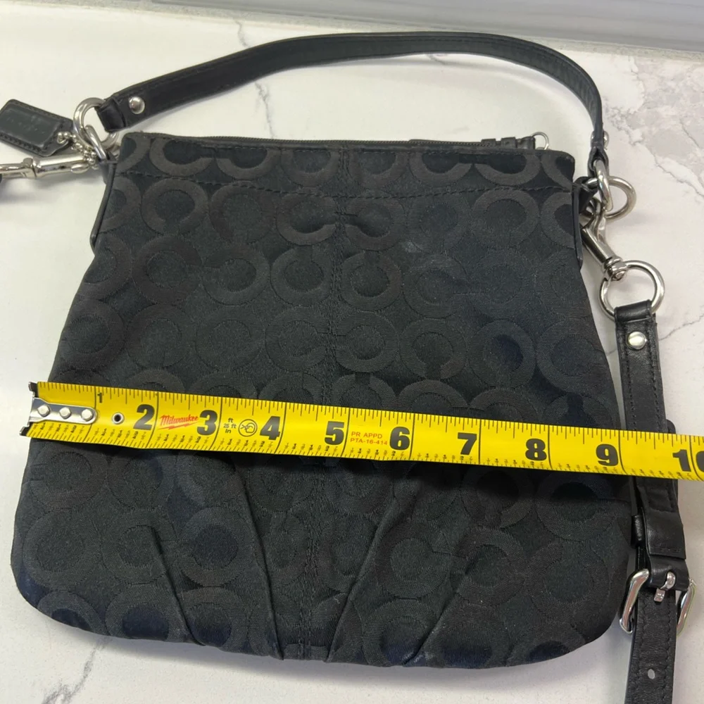 Coach Signature Swingpack Crossbody Bag - Black Logo Y2K Coach Purse
